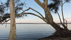 Waterfront Jervis Bay Escape Cooinda